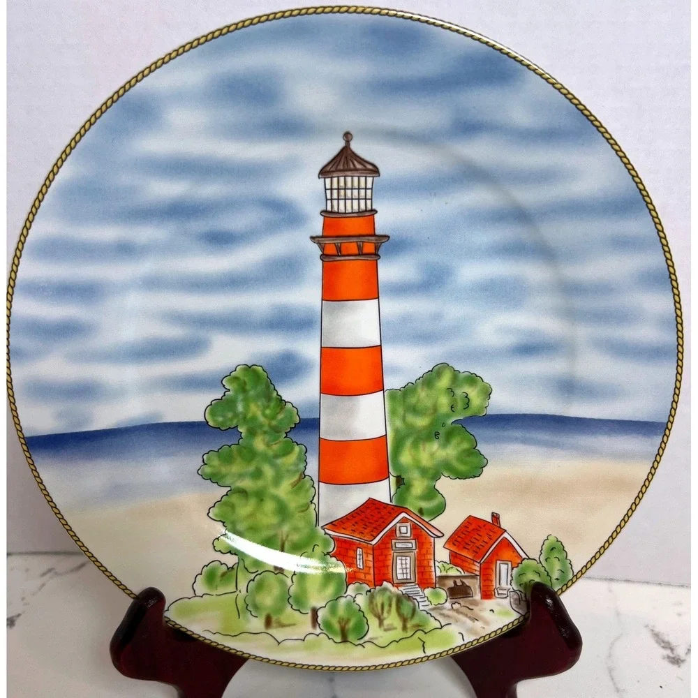 Royal Norfolk Lighthouse 7.5